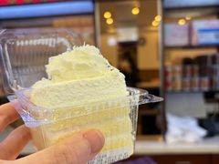 -红宝石·鲜奶小方·海派西点房(南丹店)