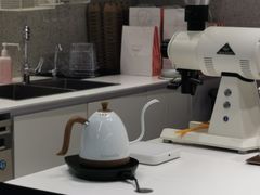 大堂-Manner Coffee(宜山路地铁站店)