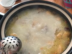 -15年老字号鑫鑫猪肚鸡·椰子鸡海南火锅(兴隆华侨农场店)