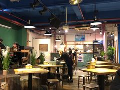 大堂-无届青年餐馆(熙街店)