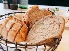 餐前包-Wolfgang’s Steakhouse 沃夫冈牛排馆(上海白玉兰广场店)