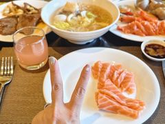 -大中华希尔顿酒店-念自助餐·嗨啤·小龙虾