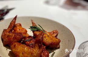 Honey Rosemary Glazed Wings (3 Pairs)