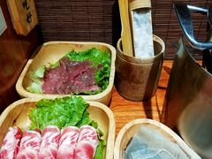 -独食火锅·半米屋台(直营总店)
