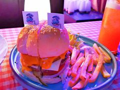 -鲨鱼美式餐厅酒吧Sharky