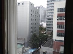 -上海浦东中心万枫酒店