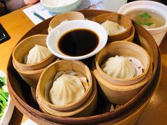 鸡汁鲜肉小笼汤包-南小馆(迪士尼小镇店)