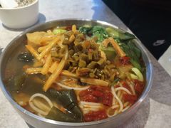 -红鼻子桂林米粉(金唐新光界店)