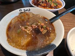 -肖四女乐山跷脚牛肉(南汇大学城生活广场店)