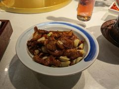 腊八蒜炒肥肠-局气 烤鸭·北京菜(武清店)