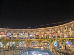 -王府井奥莱临潼小镇(临潼店)