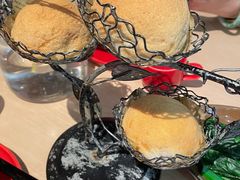 霸王酥皮叉烧包-避风塘(宝山万达店)