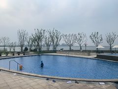 -上海滴水湖皇冠假日酒店