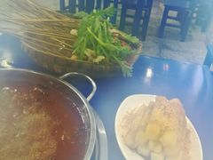 -马路边边·成都串串(翠柏路店)