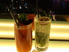 -OZONE 顶楼酒吧(香港丽思卡尔顿酒店)