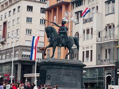 -耶拉契奇总督广场