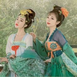 -盘子女人坊古装写真摄影(厦门总店)