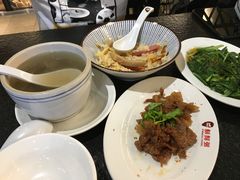 -胡须张鲁肉饭(美食文化馆店)