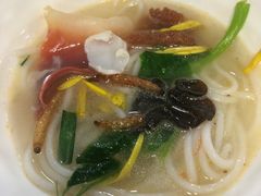 -桥香园云南过桥米线(金马碧鸡店)