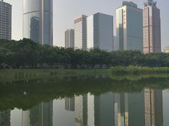 -万绿园
