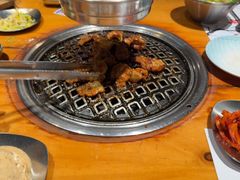 -唯成•韩国炭火烤肉 유성고기