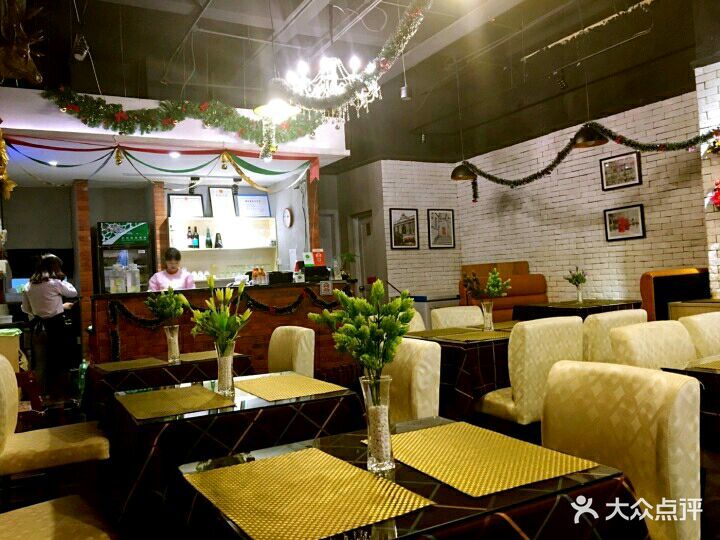 红磨坊西餐厅图片
