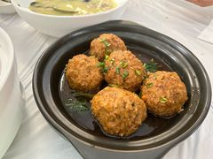 蟹黄狮子头-鸿运酒楼