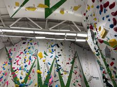 -绿壁虎攀岩基地(Tcar店)
