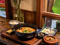 -银米·云南传统过桥米线(双廊黑金冠店)