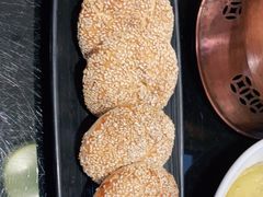 麻酱烧饼-皇城根·烤鸭·鱼头·家常菜(欧亚大观乐活城店)
