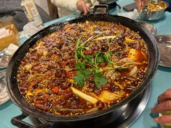 -鸿顺老铁锅美蛙鱼府(解放碑店)