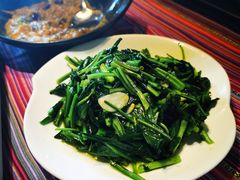 -香巴拉云南餐厅(华莱坞店)