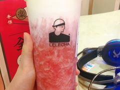 草莓酪酪-LELECHA乐乐茶(上海五角场万达广场店)