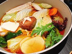 -蟹犇前•帝王蟹雪蟹(陆家嘴店)