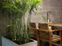 -HIGH FIVE哈福手工汉堡(桂林路店)