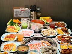 -金滏山·烤肉海鲜火锅自助(襄阳万达店)