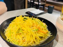 醋溜土豆丝-叶派龙虾·招牌十三香(合肥路首店)