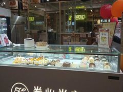 面包甜点陈列柜-卷心卷意·轻甜蛋糕(新光天地店)