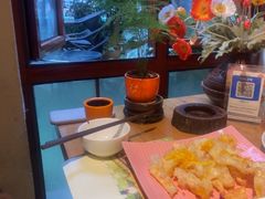 -月亮眼花园餐厅书吧酒吧