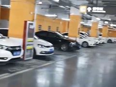 -浦江万达停车场