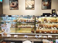 面包甜点陈列柜-巴黎贝甜(浦东大华店)