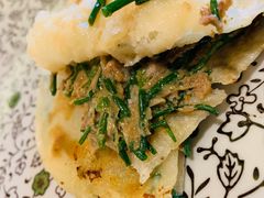 羊肉沙葱饼-格日勒阿妈蒙古厨房(大召店)