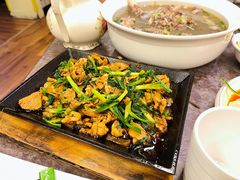 铁板孜然烤肉-贯贯吉·清真餐厅(浙江中路店)