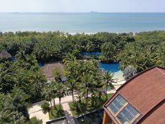 -三亚湾海居铂尔曼度假酒店