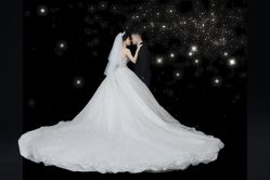 点击看大图 -挪娅婚纱摄影皇家会所