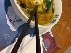 -呷佬·长沙手工米粉(金沙江路店)