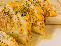 烤肉泡菜馅饼-包装马车·韩国料理·포장마차