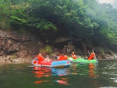 -安吉龙王山峡谷漂流