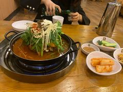 -喇喇排骨火锅·传统韩式脊骨汤(望京西园总店)
