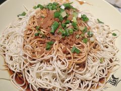 凉面-巴厘龙虾·榜首油焖大虾(洞庭·艺术洋房店)